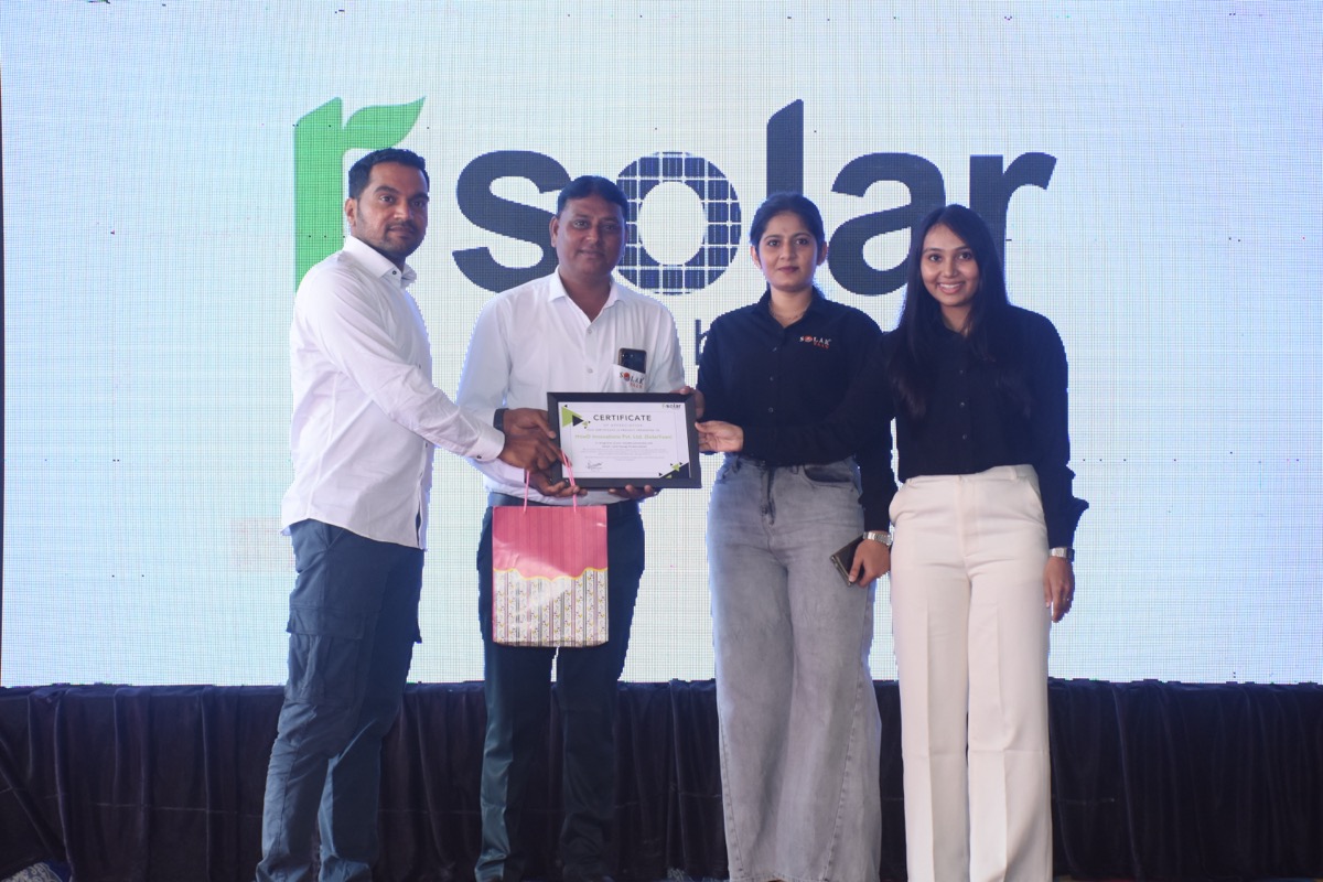 Certificate presentation at Farmkart Solar Event 2025