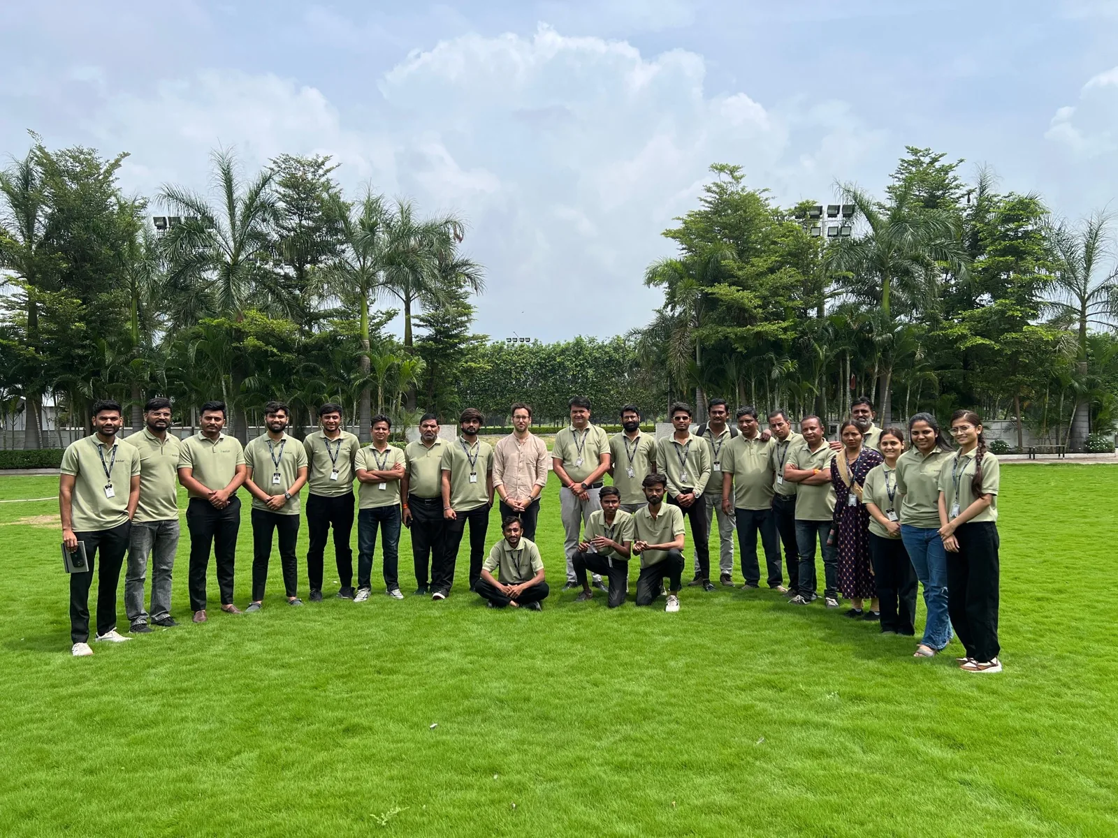 r-solar team group photo outdoors, August 2025